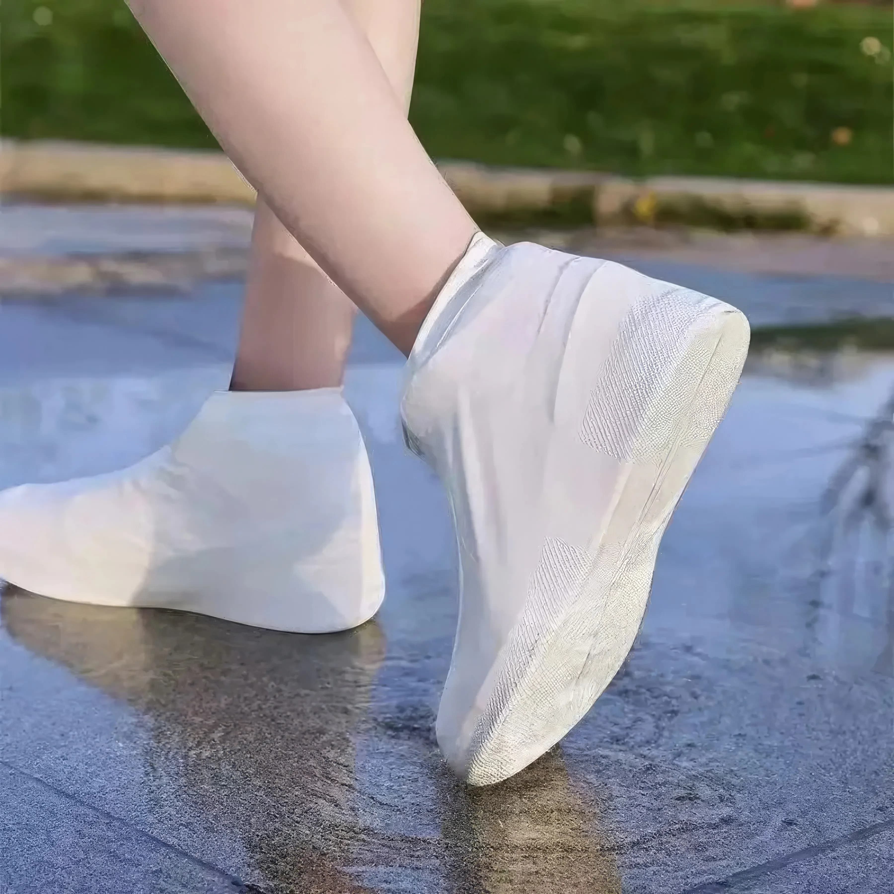 1 Pair of Black/white Waterproof Shoe Covers Latex Rain Boots, Waterproof and Non Slip, Suitable for Hiking Trips