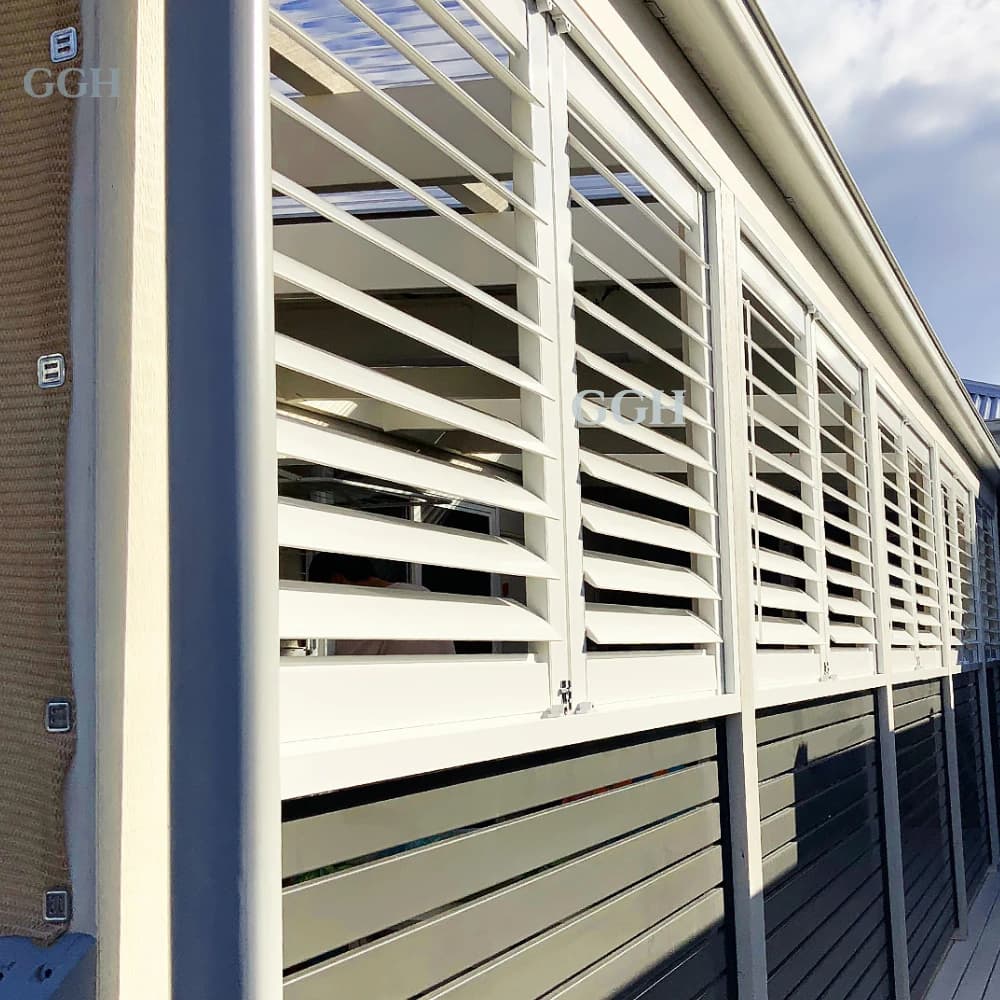 Modern Aluminum Alloy Horizontal Outdoor Plantation Shutters with 5 Year Warranty