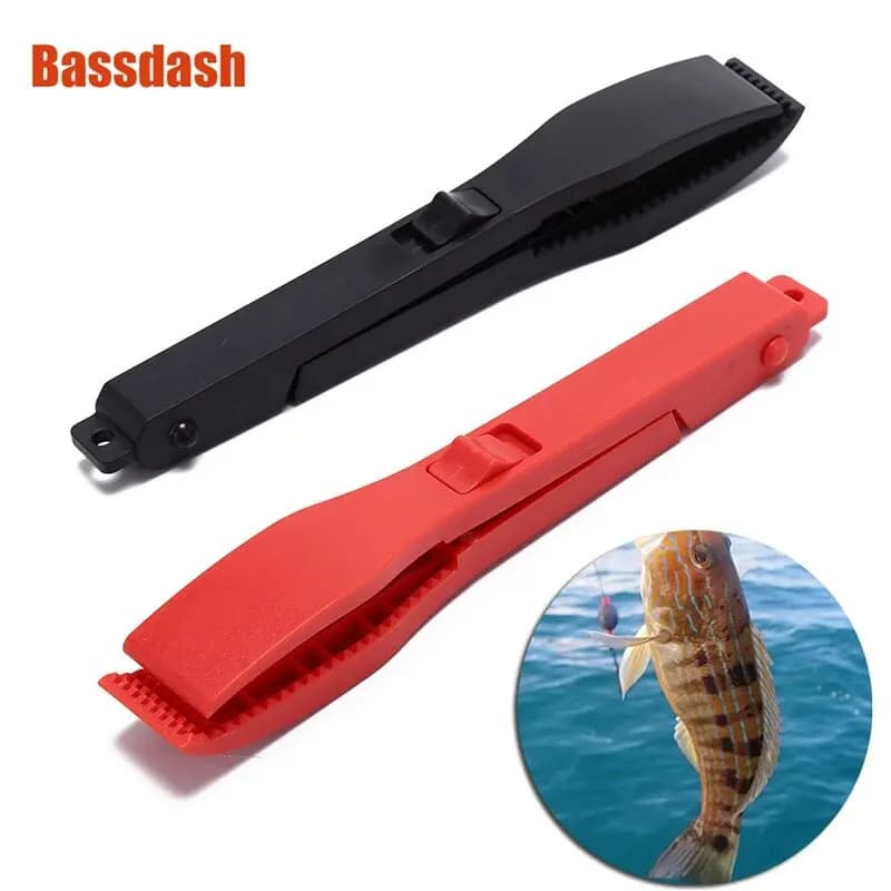 Bassdash 다기능 낚시 물고기 클립 핸드 컨트롤러 태클 도구 낚시 바디 그립 클램프 잠금 스위치가있는 그리퍼 그래버