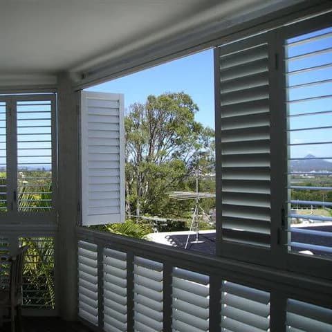 Aluminum Plantation Shutter Aluminum Louver Bi-fold and Sliding Window